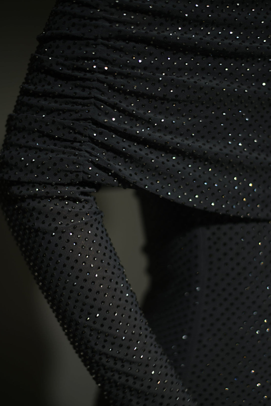 Luna - Lśniąca Sukienka Maxi Off-Shoulder