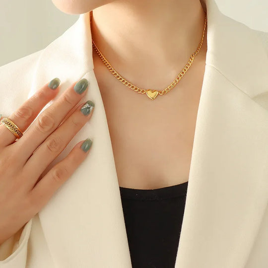 Amora | Naszyjnik w kształcie serca