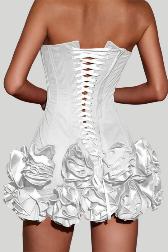 Isa - Sukienka Mini Bez Ramiączek z Kwiatowym Dołem