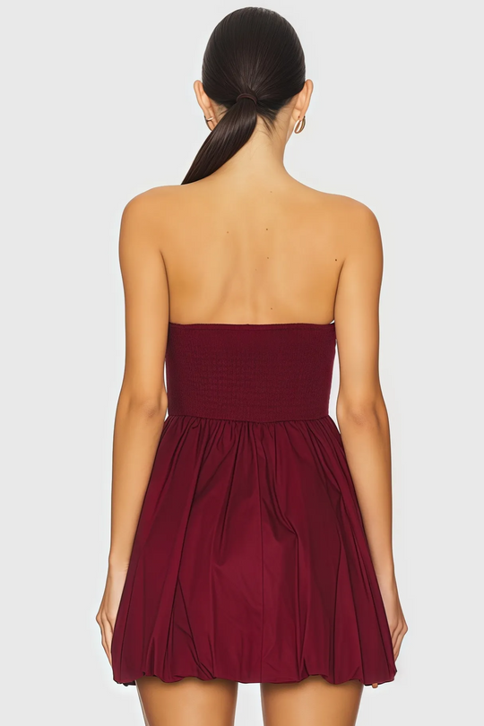 Zoe - Urokliwa Sukienka Mini Bez Ramiączek z Faldkami