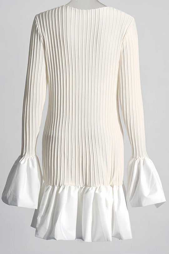 Elin - Plisowana Sukienka Mini z Rozszerzanymi Rękawami