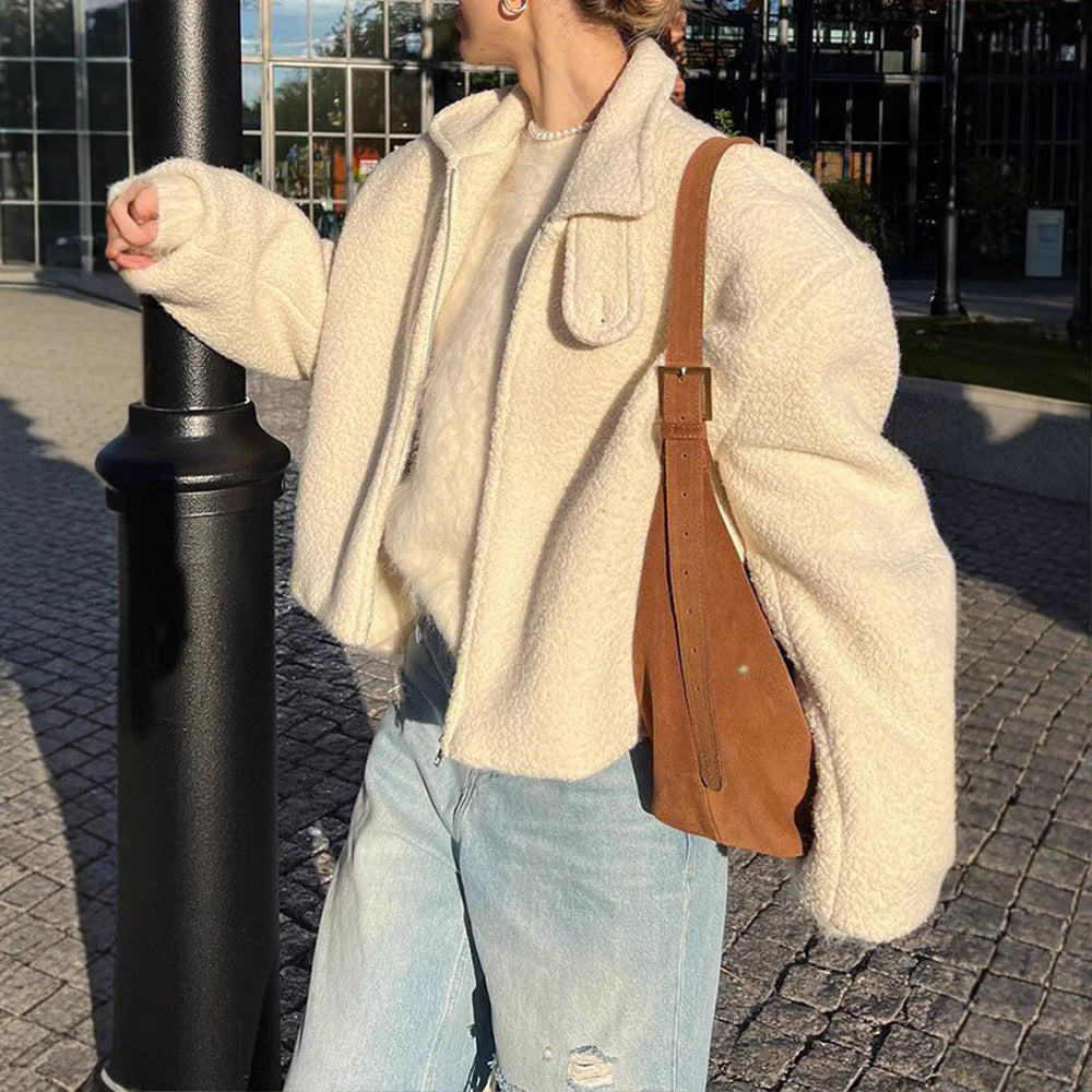 Minimalistyczna kurtka polarowa