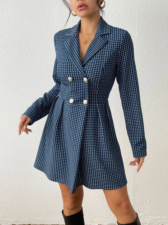 Romi - Modna kurtka z dekoltem w serek i długim rękawem