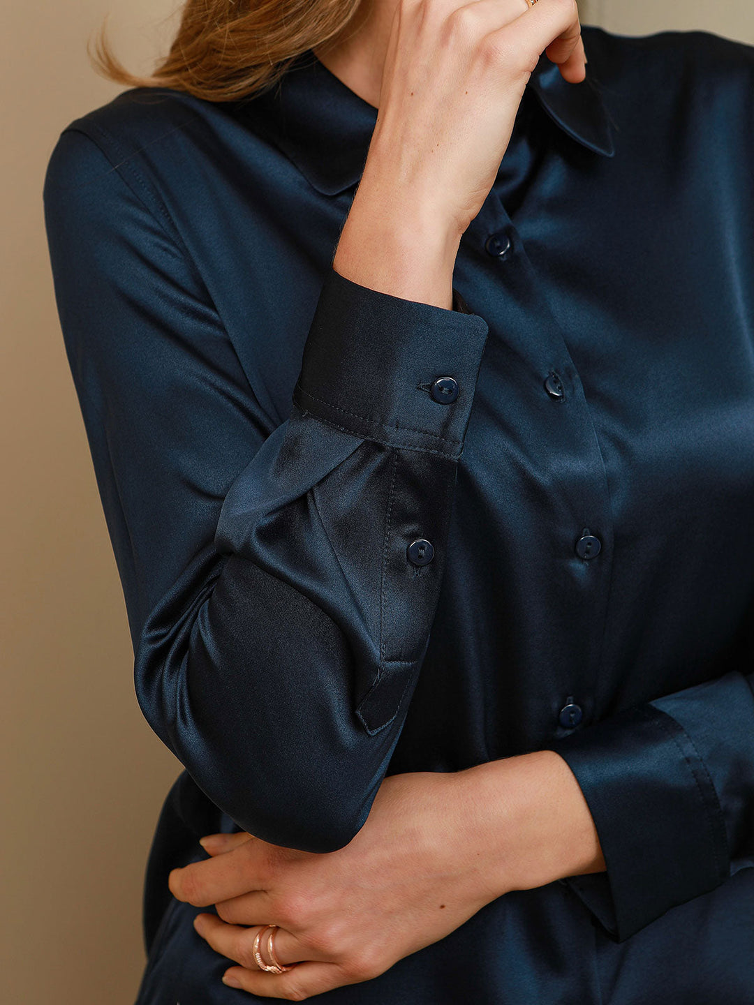 Clemence - Nowoczesna Militarny Chic Koszula Damska z Kołnierzykiem